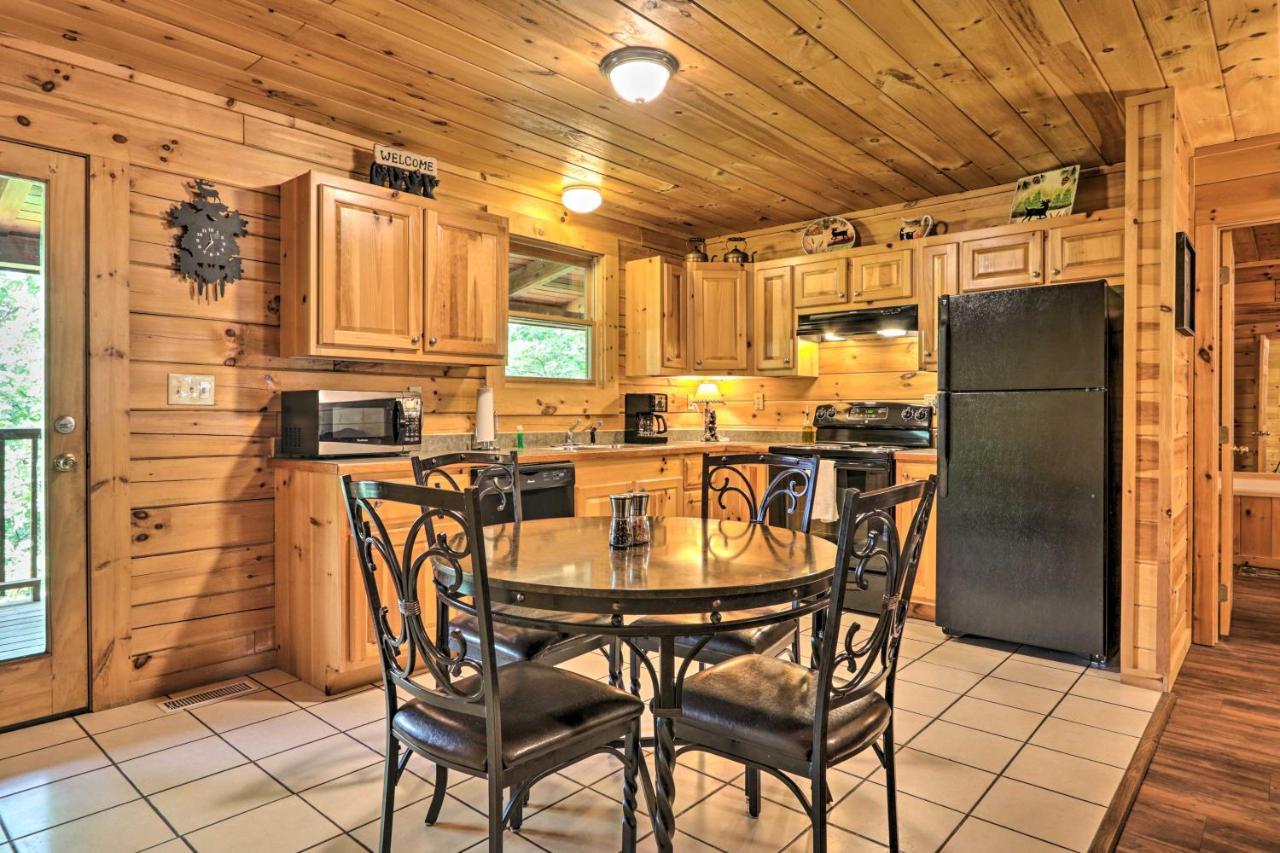 Cabin With Deck And Fireplace Less Than 3 Mi To Dollywood! Pigeon Forge Exterior foto